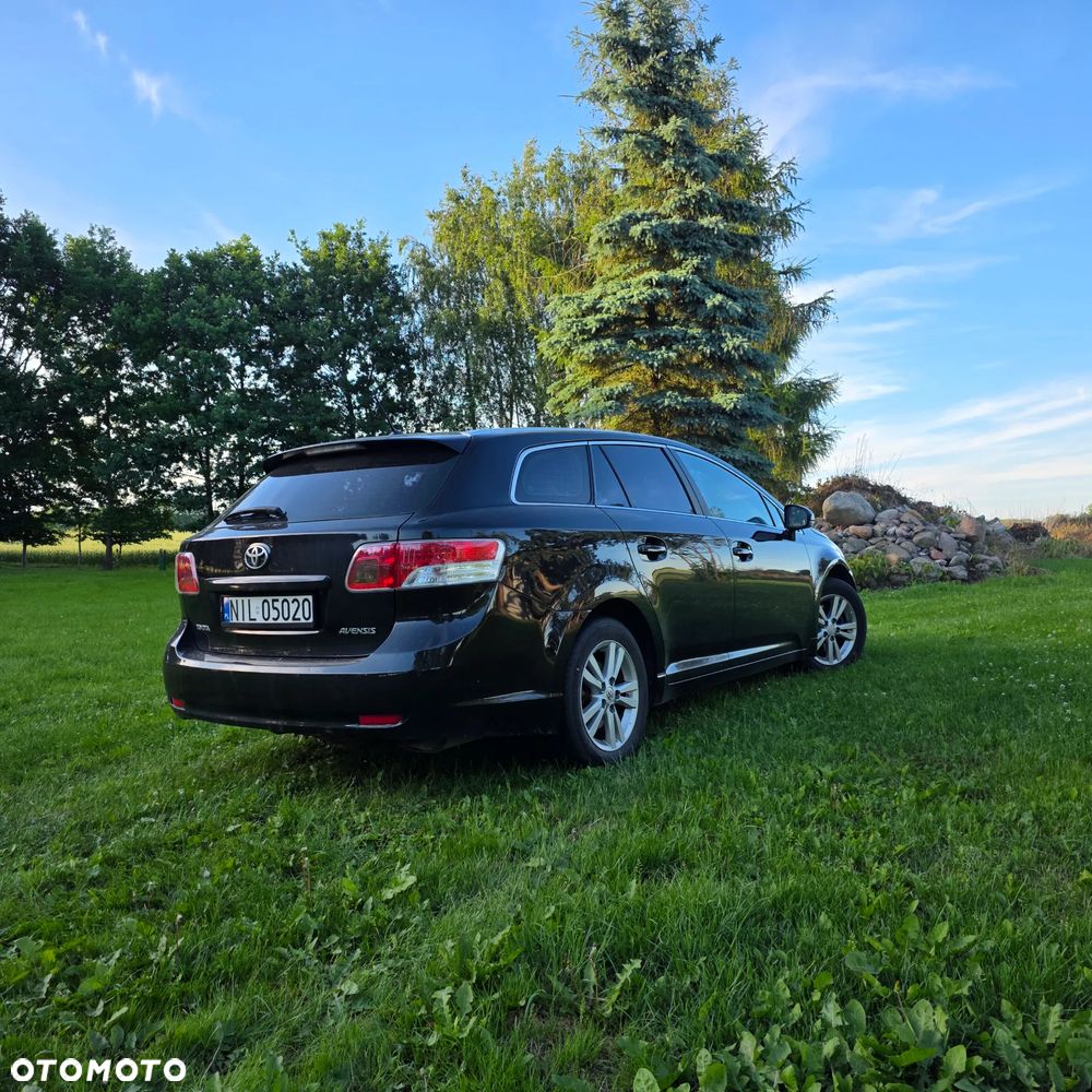 Toyota Avensis 1.8 Sol plus - 6