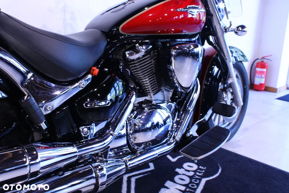 Suzuki Intruder - 26