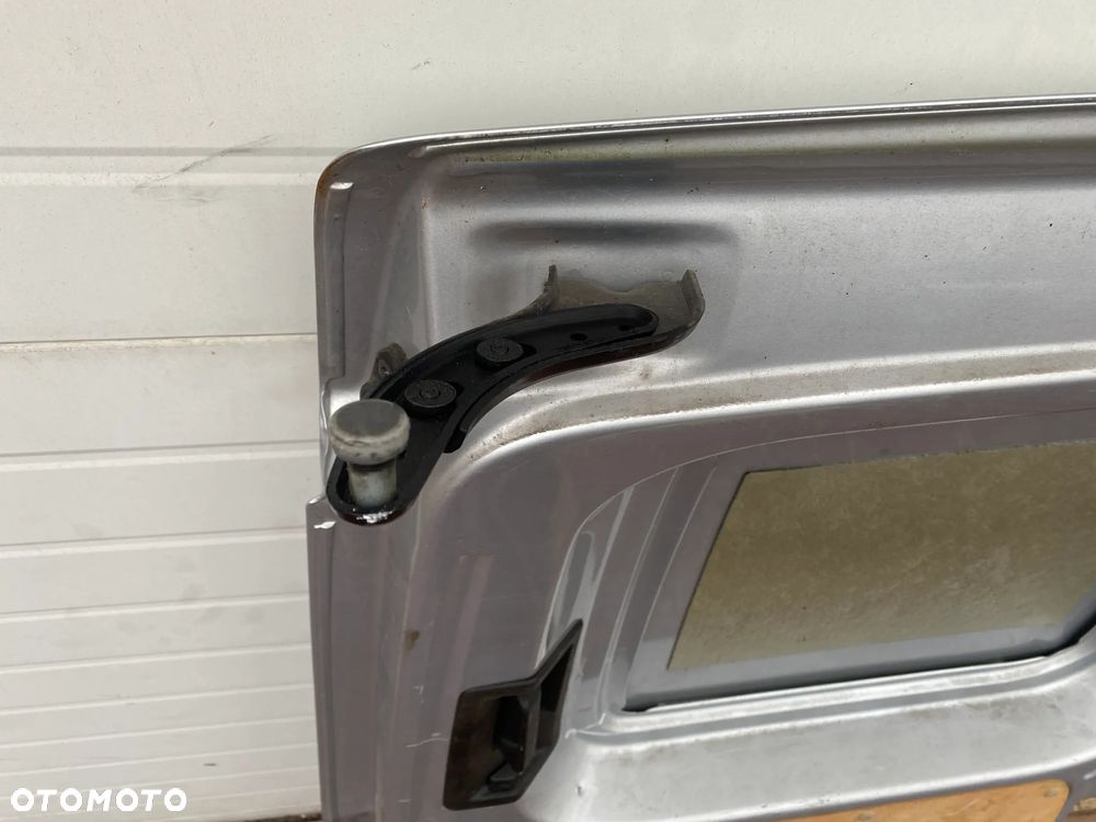 DRZWI BOCZNE PRZESUWNE PRAWE CADDY - 18