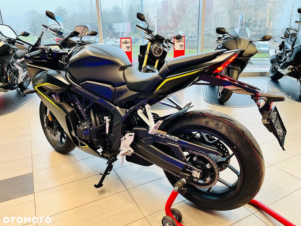 Honda CBR - 4