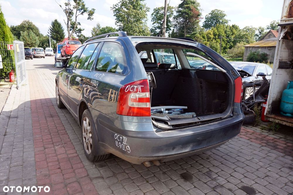 SKODA OCTAVIA II 1Z5 KOMBI 2006 9901 LV7F 1.9 TDI BKC 105KM GQQ SZARY na części - 3
