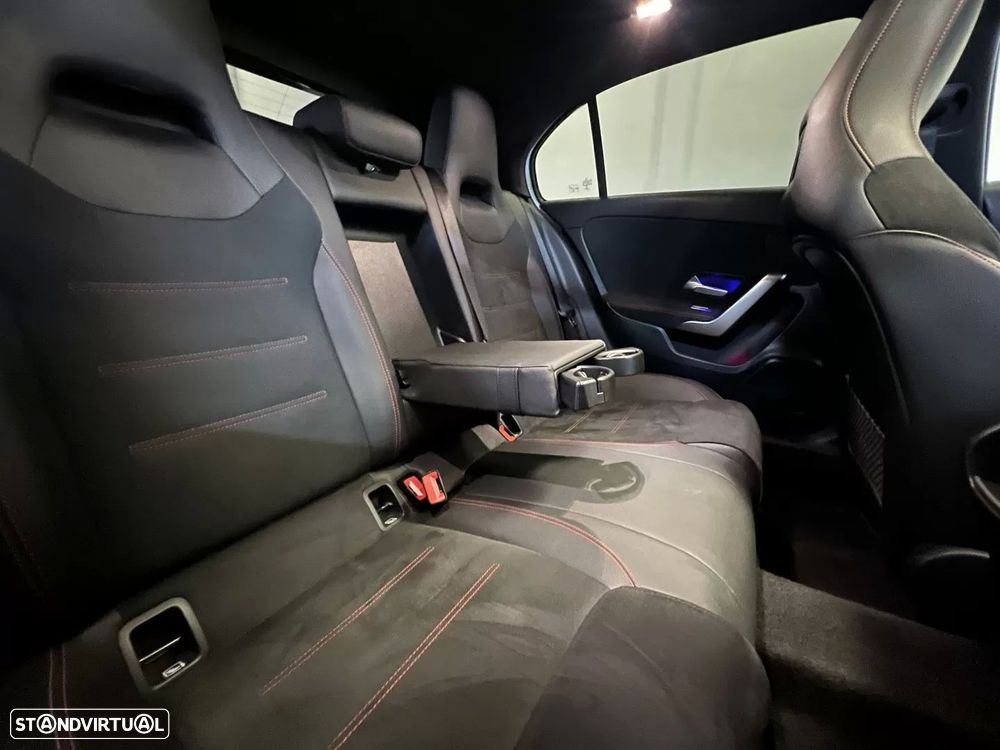 Mercedes-Benz A 250 e 8G-DCT AMG Line - 16