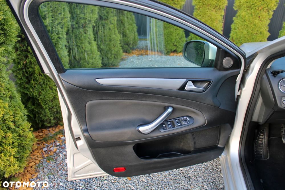 Ford Mondeo 2.0 TDCi Ghia X - 20