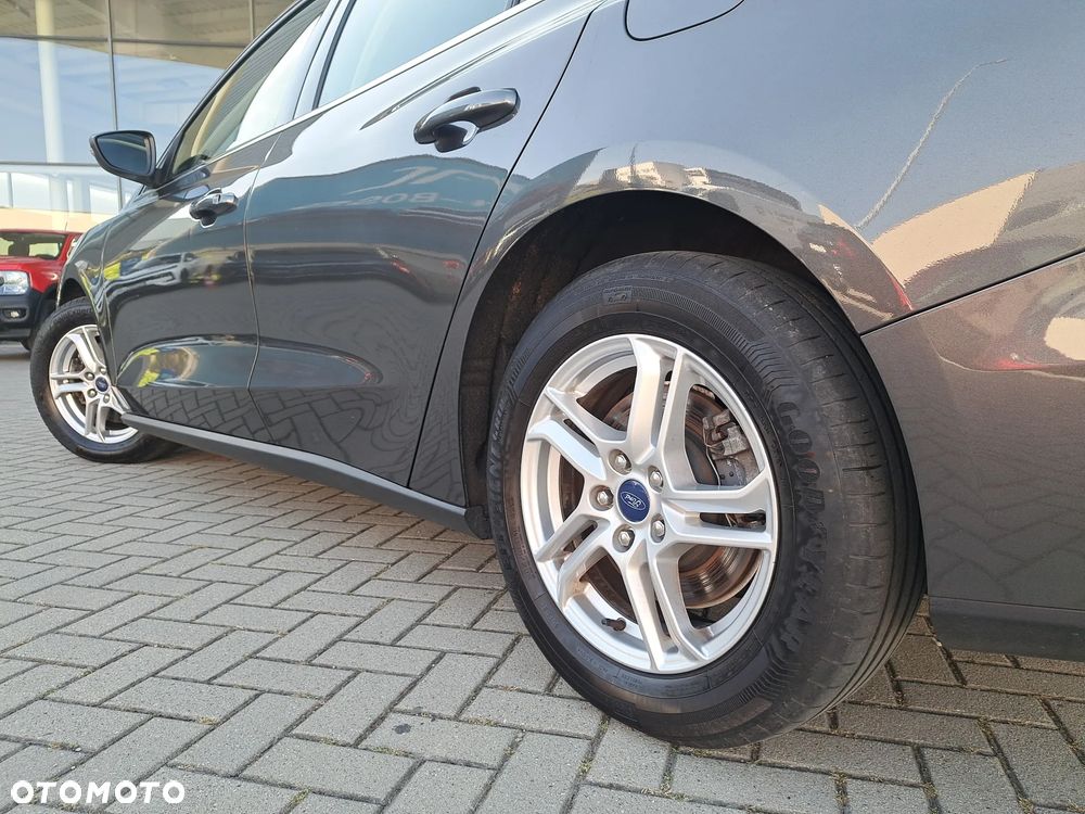 Ford Focus 1.0 EcoBoost mHEV Connected - 7