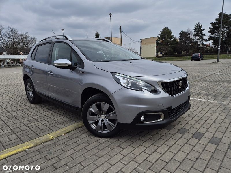 Peugeot 2008 PureTech 82 Style - 2