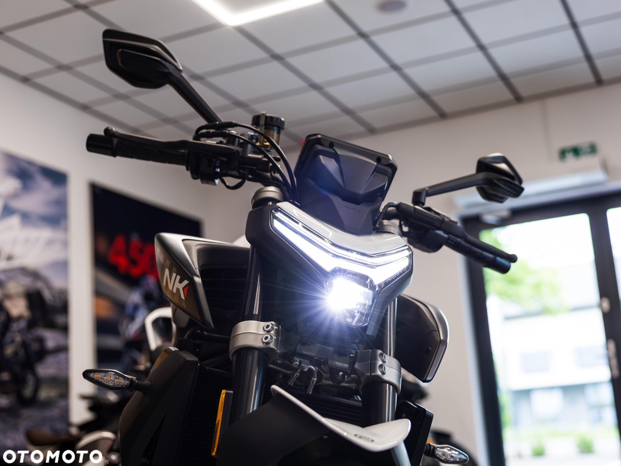 CFMoto NK - 7