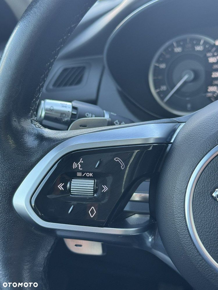 Jaguar E-Pace - 34