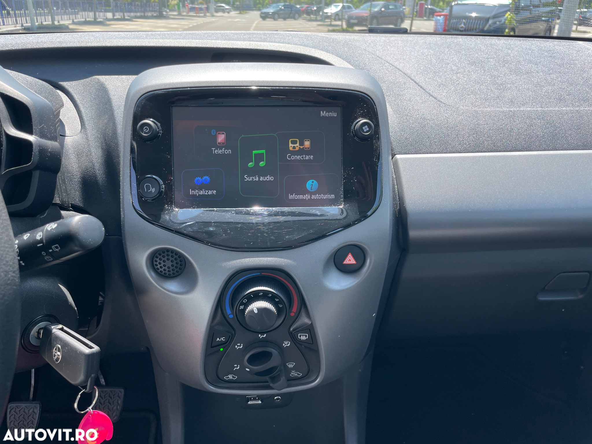 Toyota Aygo 1.0 VVY-I 5 usi X-play - 7