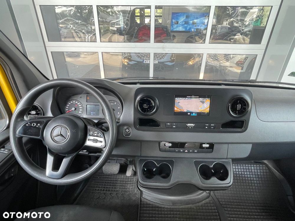Mercedes-Benz Sprinter FURGON, ZABUDOWA KURIER - 11
