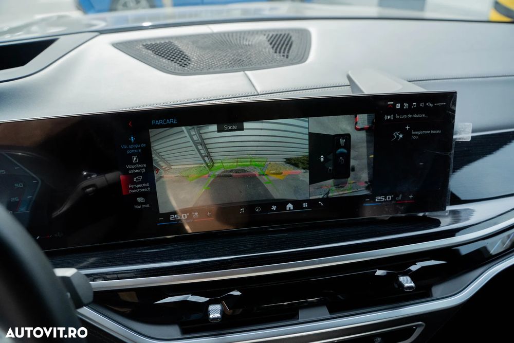 BMW X7 M60i xDrive AT MHEV - 26