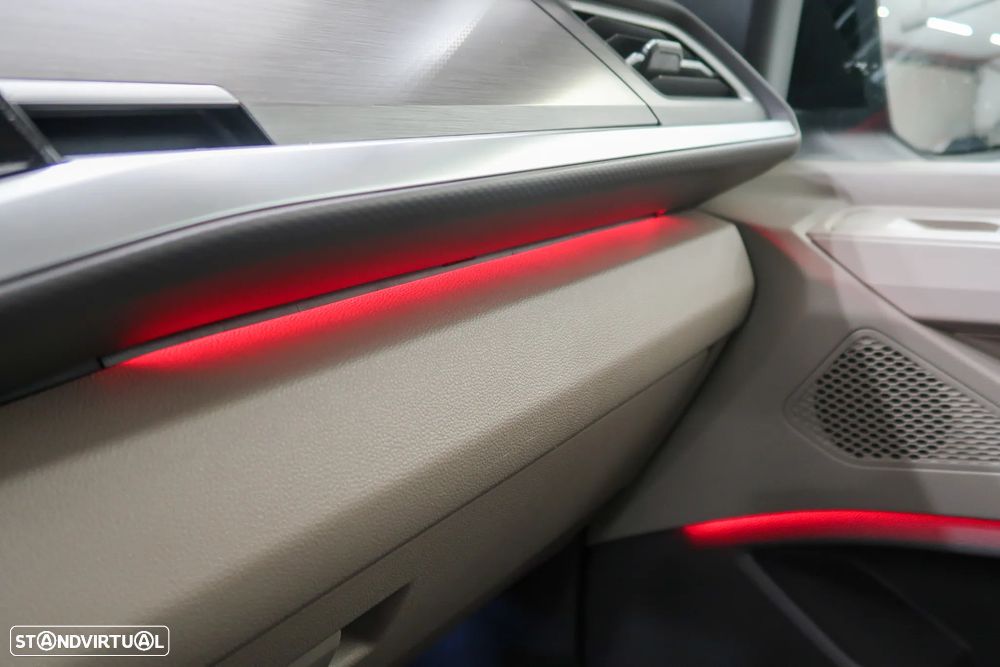 VW Multivan 2.0 TDI Life Longa DSG - 10