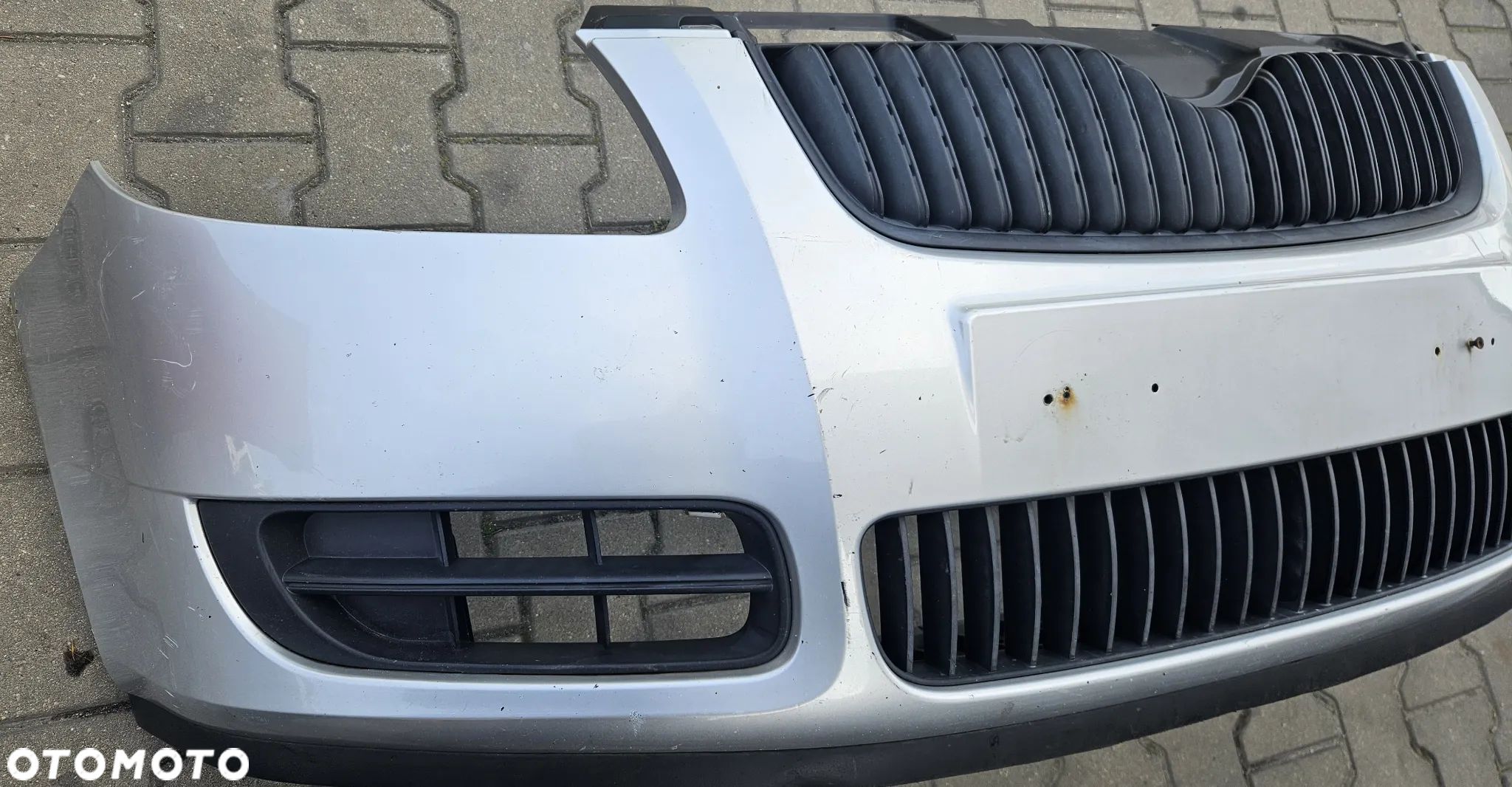 Skoda Fabia II 2 Roomster  zderzak przód przedni grill - 1