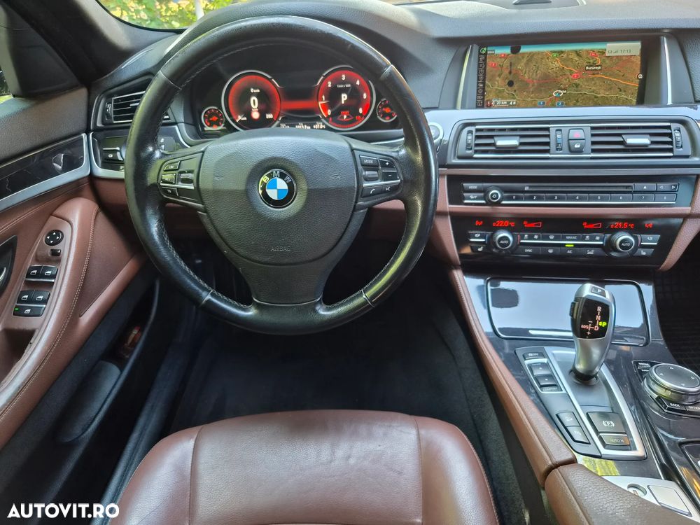 BMW Seria 5 520d Aut. Luxury Line - 2