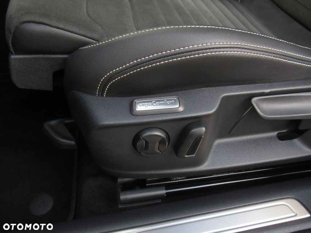 Volkswagen Passat 2.0 TSI Elegance DSG - 7