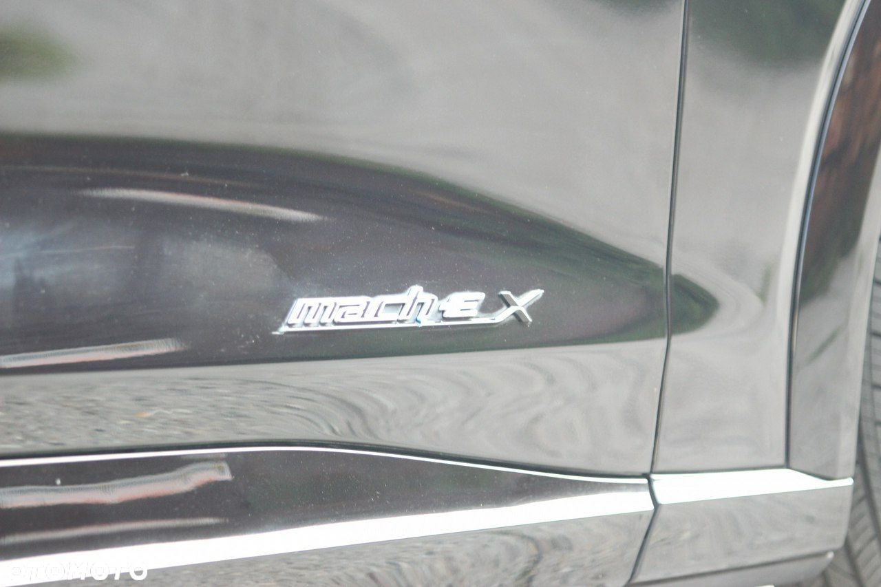 Ford Mustang Mach-E - 13