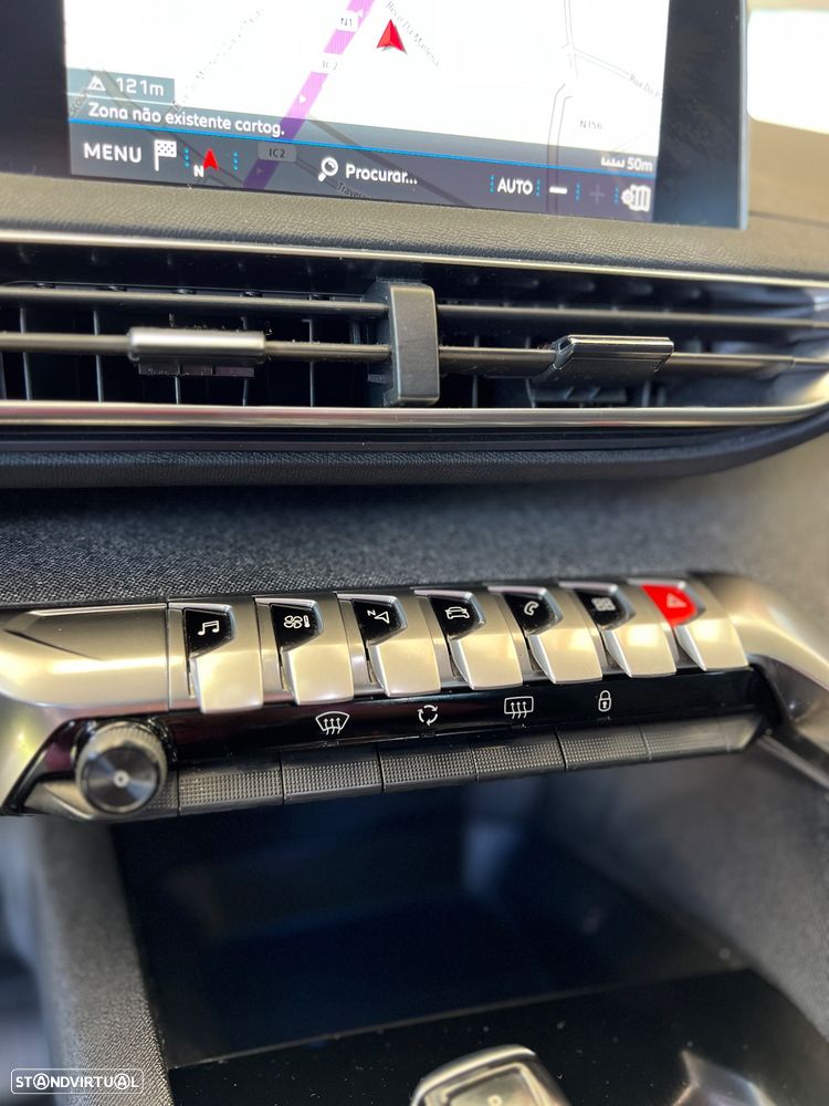 Peugeot 3008 1.5 BlueHDi Allure EAT8 - 12