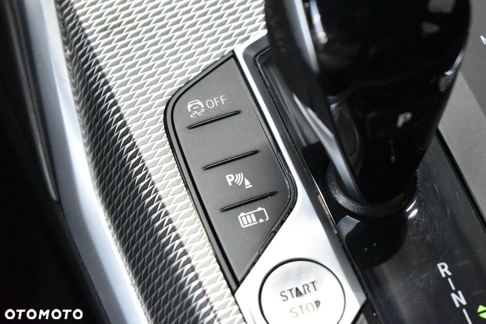 BMW Seria 3 - 22