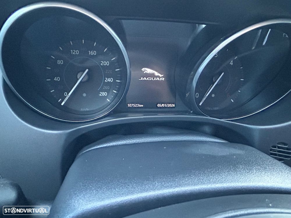 Jaguar XE 20d AWD Aut. R-Sport - 5