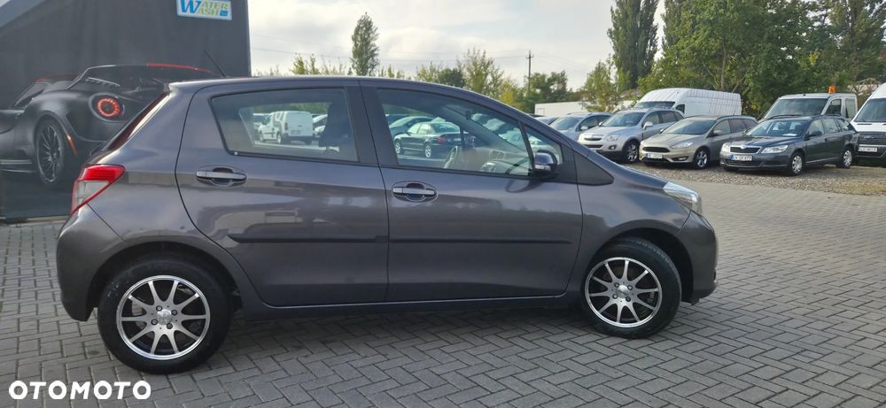 Toyota Yaris 1.33 Dynamic - 17