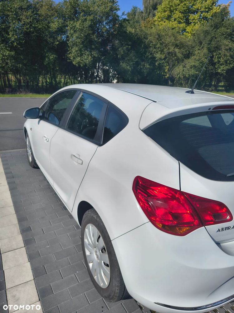 Opel Astra 1.6 - 5