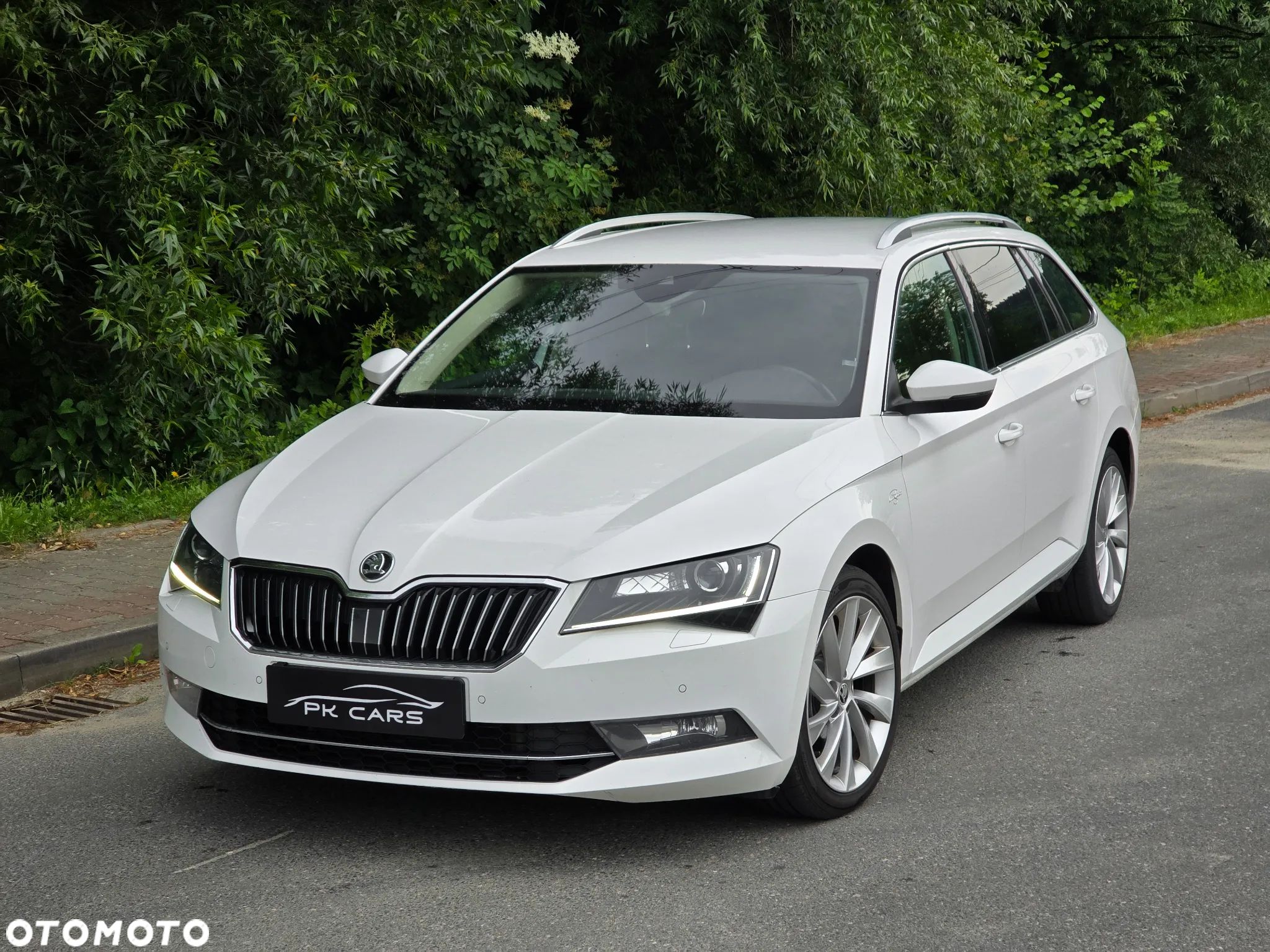 Skoda Superb Combi 2.0 TDI 4x4 DSG L&K - 1