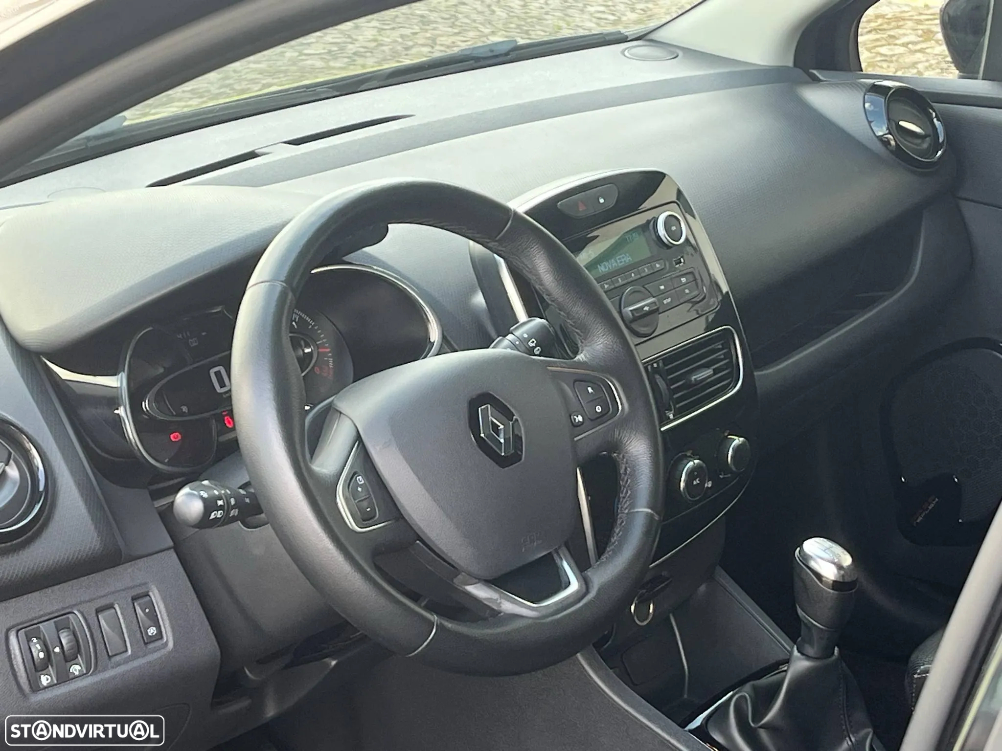Renault Clio IV Van 1.5 dCi 90cv - 8