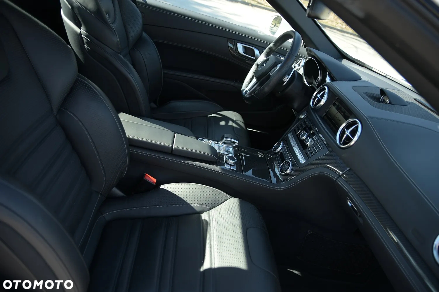 Mercedes-Benz SL 63 AMG - 14