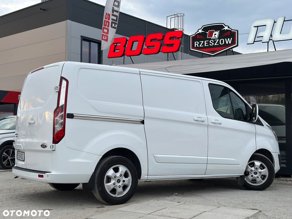 Ford Tourneo Custom 310 L1H1 VA Autm Titanium - 4