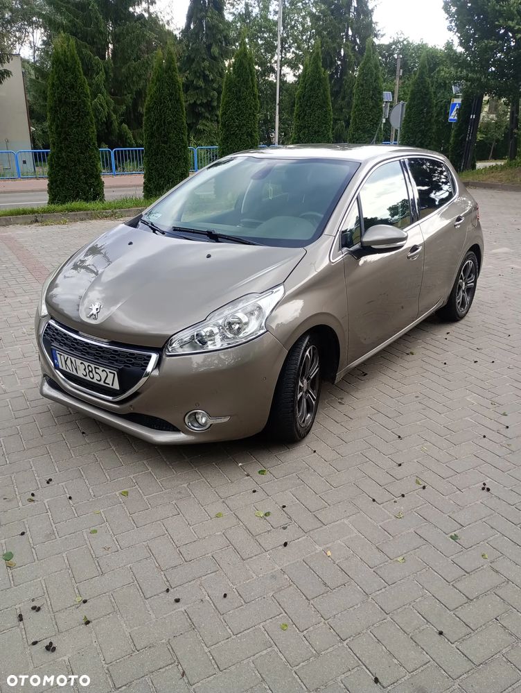 Peugeot 208 1.2 VTi Allure - 8