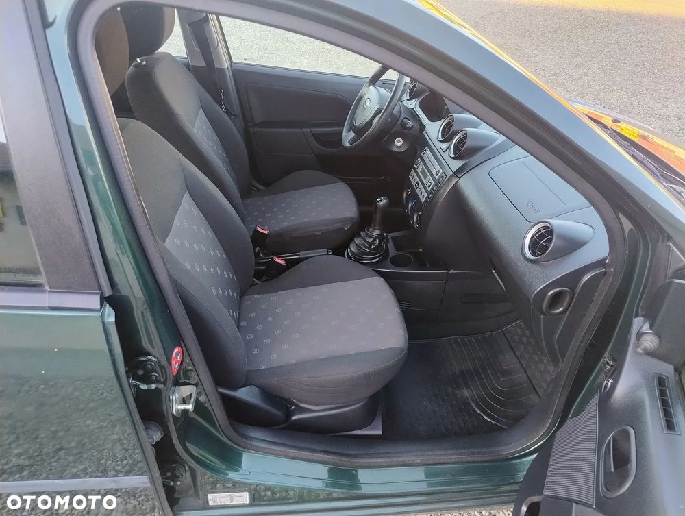 Ford Fiesta 1.3 Fun - 12