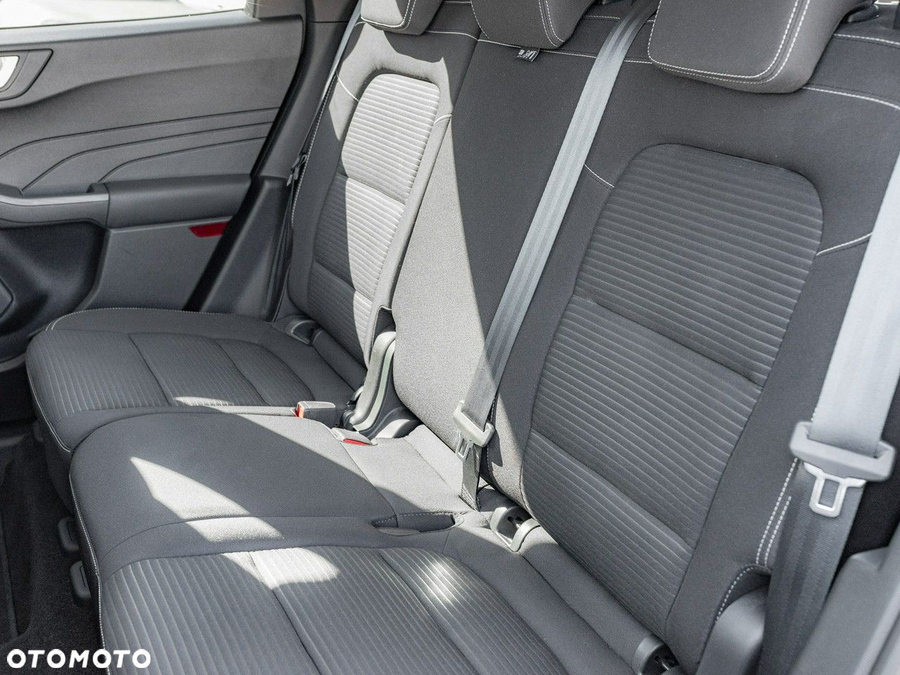 Ford Kuga 1.5 EcoBoost FWD Titanium - 26