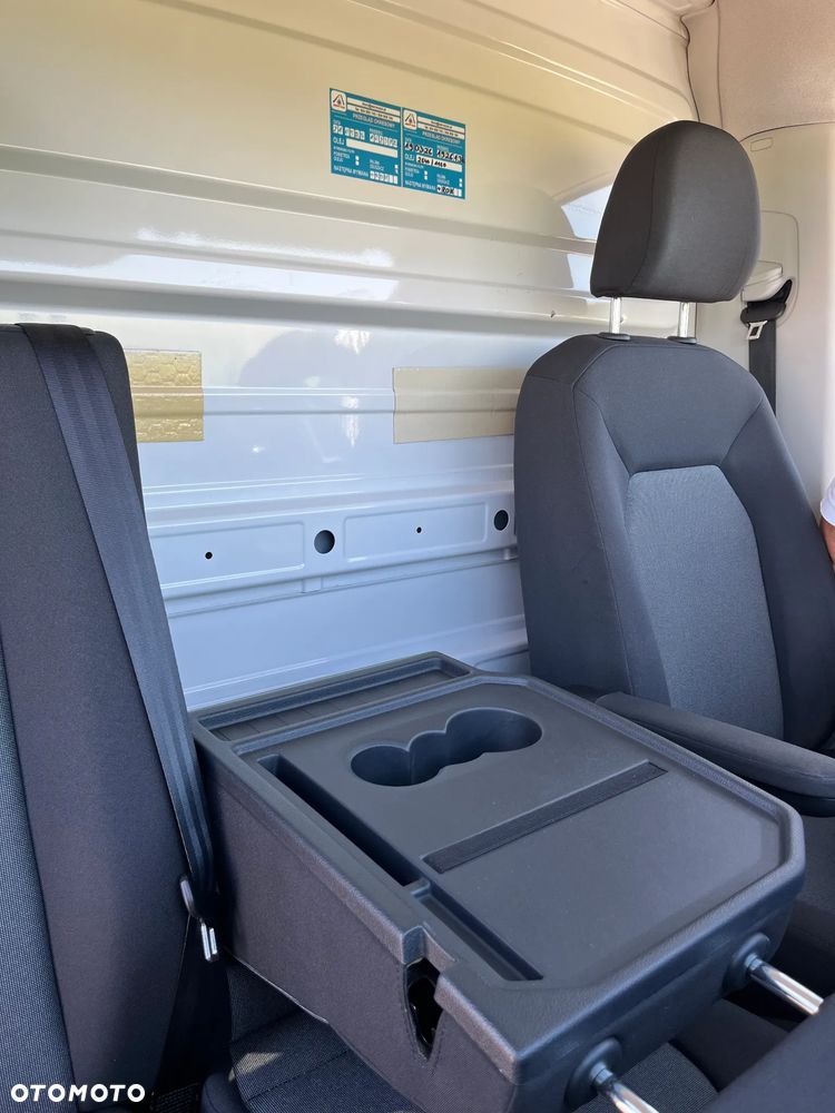 Volkswagen Crafter - 16