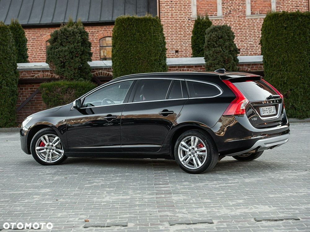 Volvo V60 D4 R-Design Momentum - 13