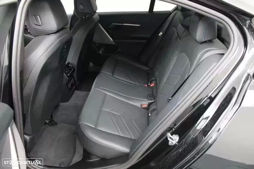 BMW 520 d xDrive Pack Desportivo M - 39