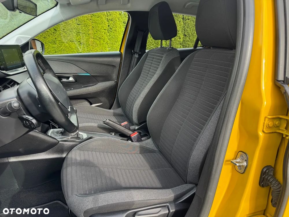Peugeot 208 - 9
