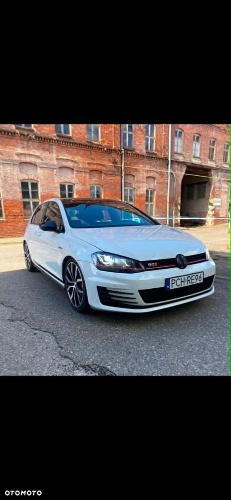 Volkswagen Golf - 3