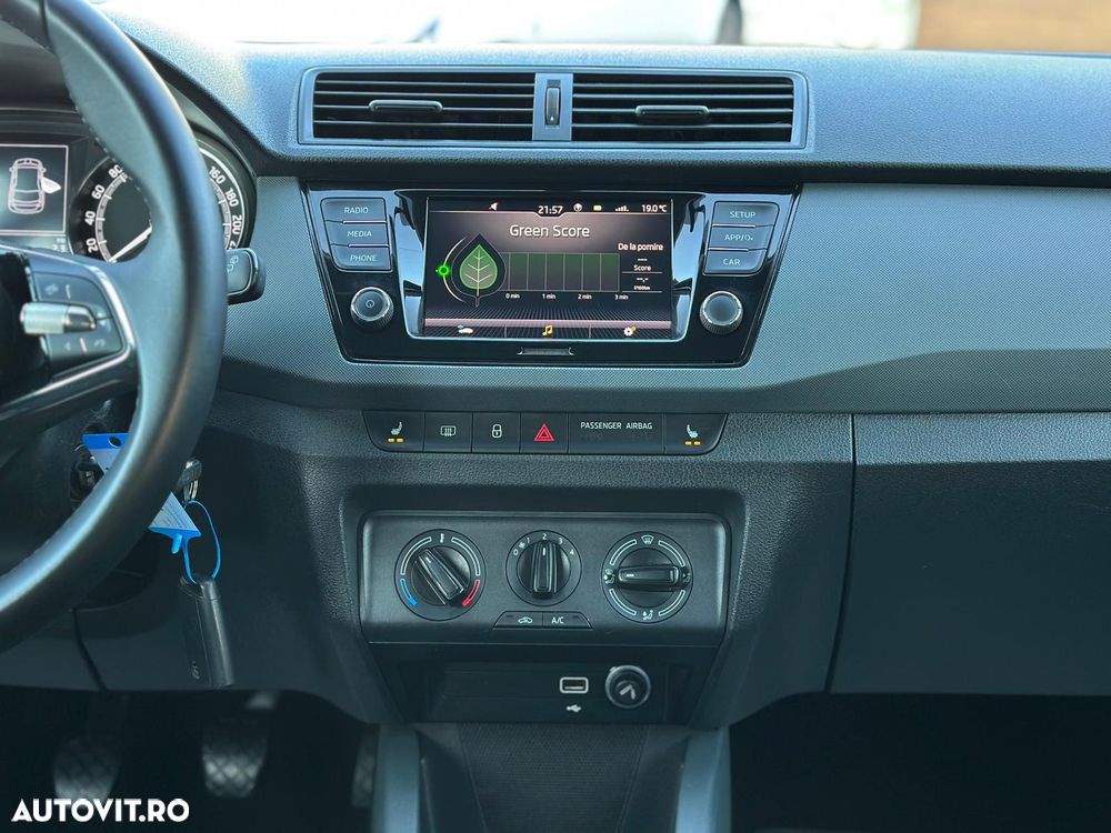 Skoda Fabia 1.0 MPI Cool Plus - 22
