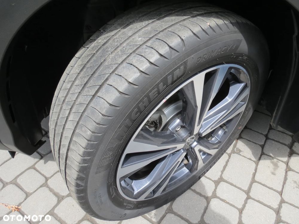 Nissan Qashqai 1.3 DIG-T DCT ZAMA - 18