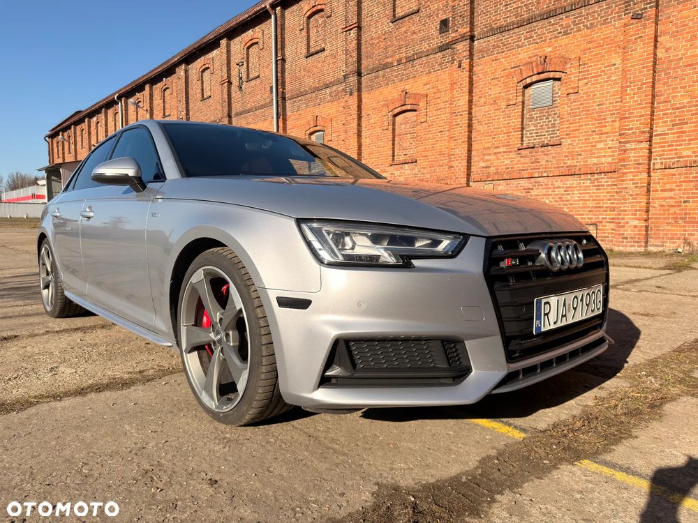 Audi S4 Limousine - 16