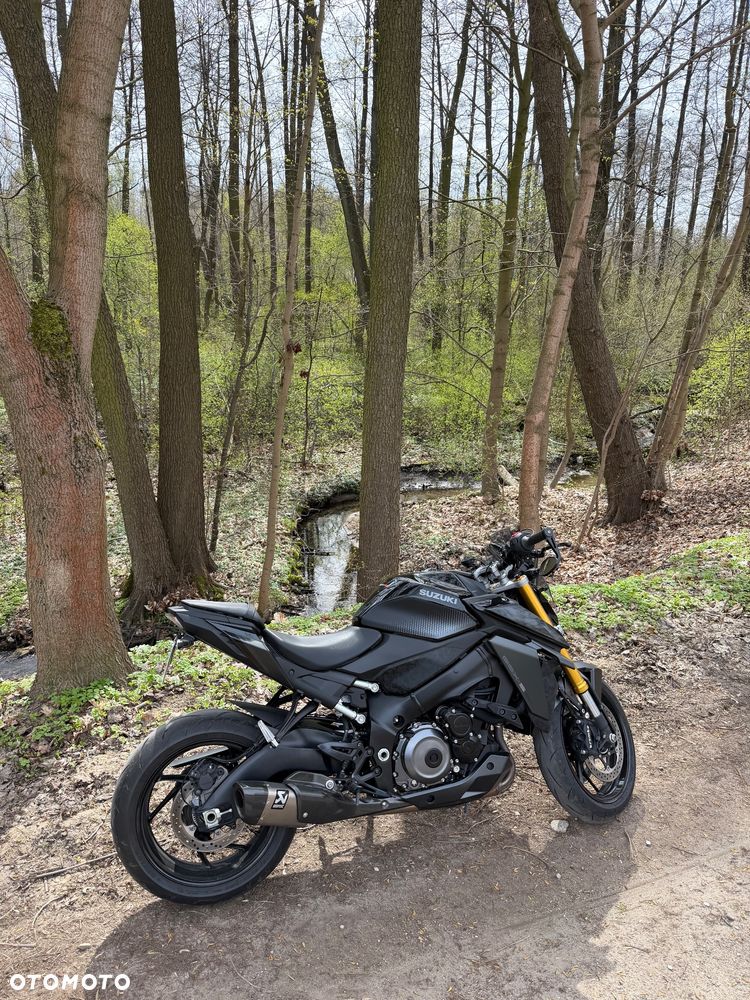 Suzuki GSX 1000 - 1