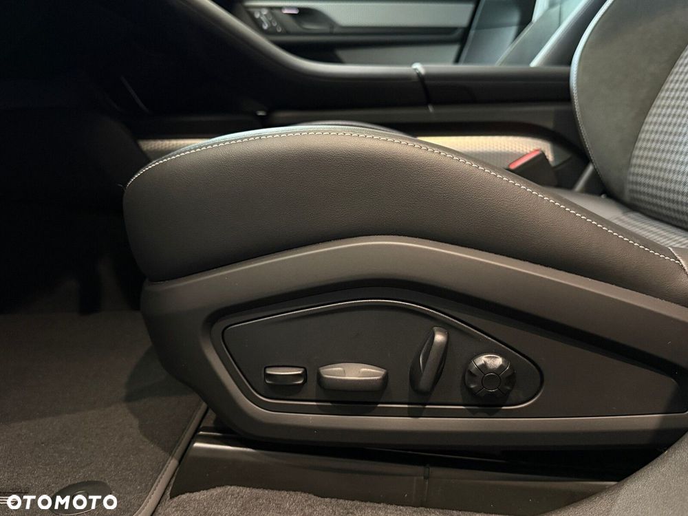 Porsche Taycan - 20