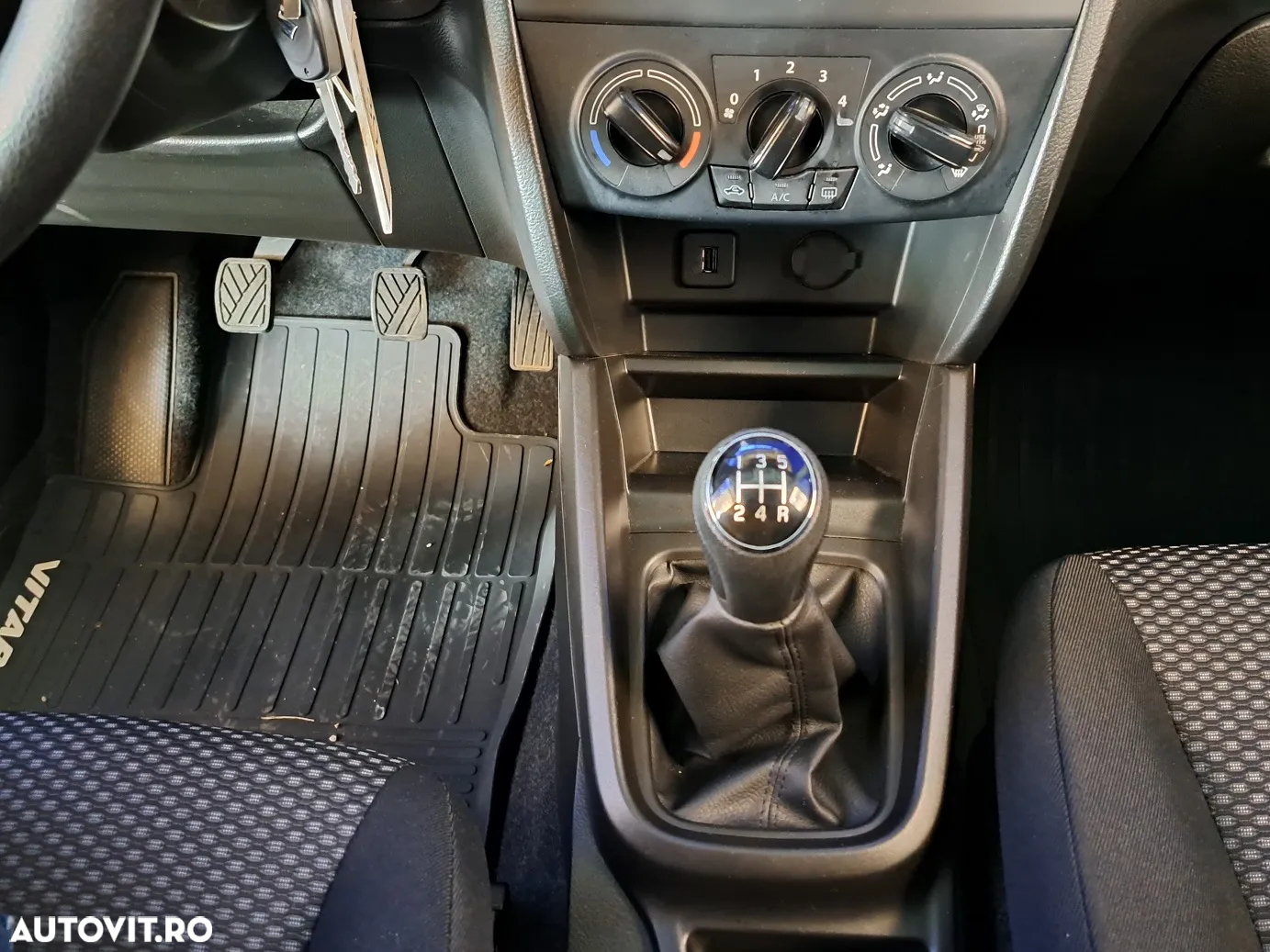 Suzuki Vitara - 15