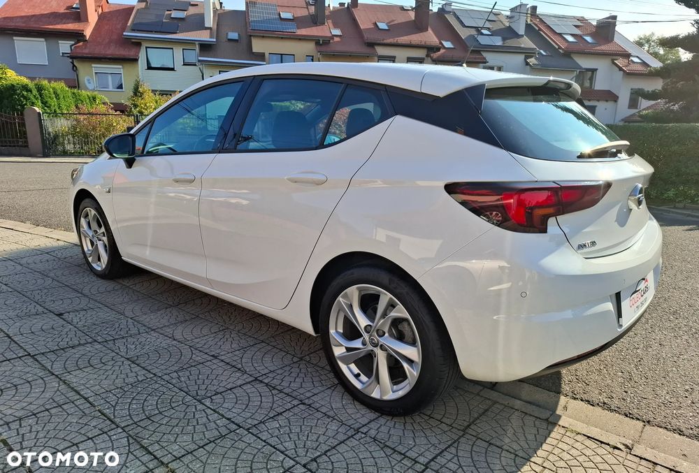 Opel Astra 1.2 T GS Line S&S - 4