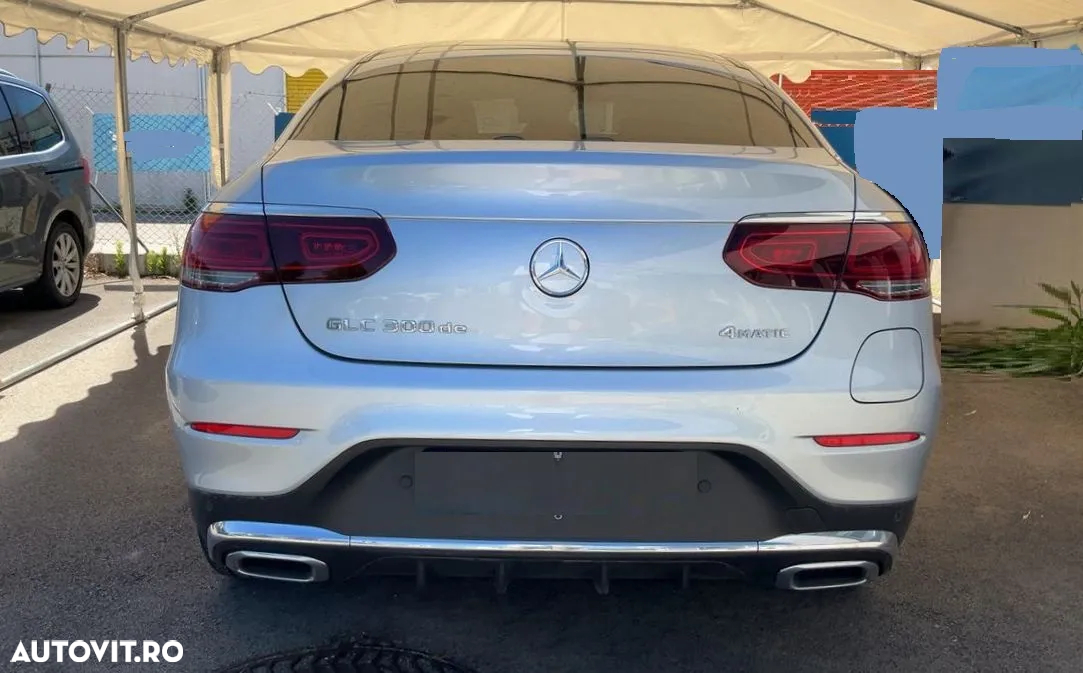 Mercedes-Benz GLC Coupe 300 de 4Matic 9G-TRONIC AMG Line - 9
