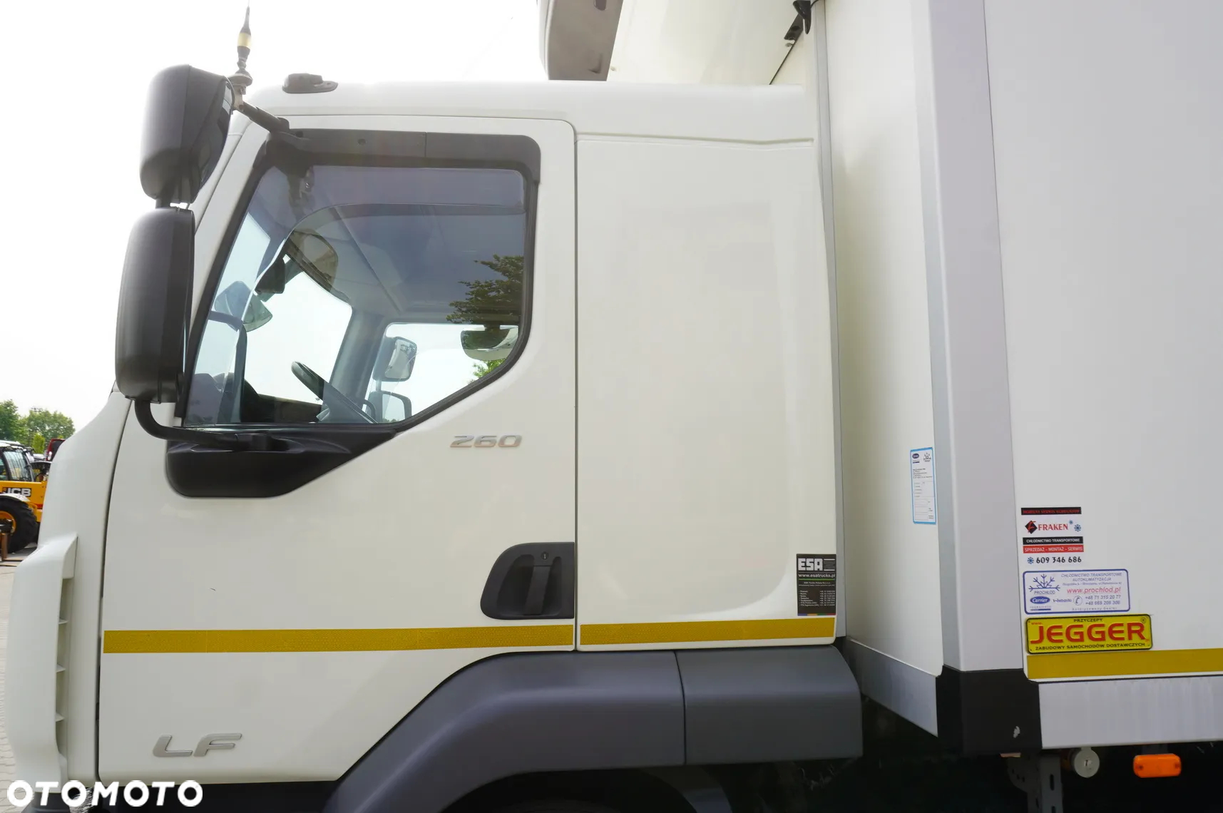 DAF DAF LF 16.260 / Chłodnia Jegger / Carrier Supra 750 / Dhollandia 1500 kg / Kab. sypialna - 16
