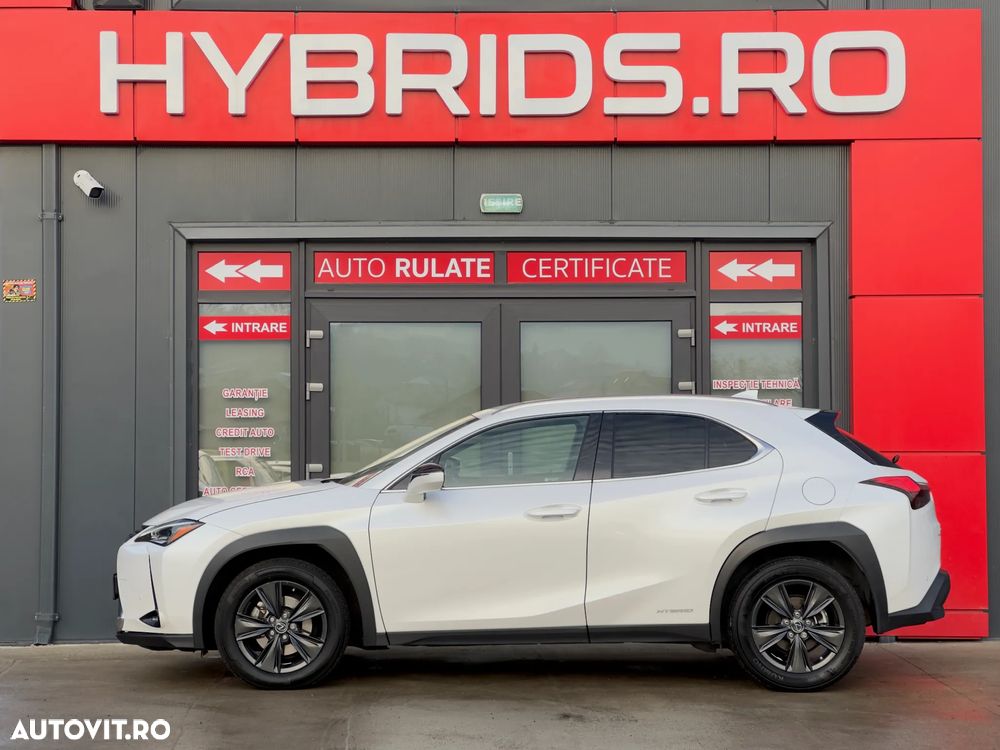 Lexus UX 250h FWD Executive - 5