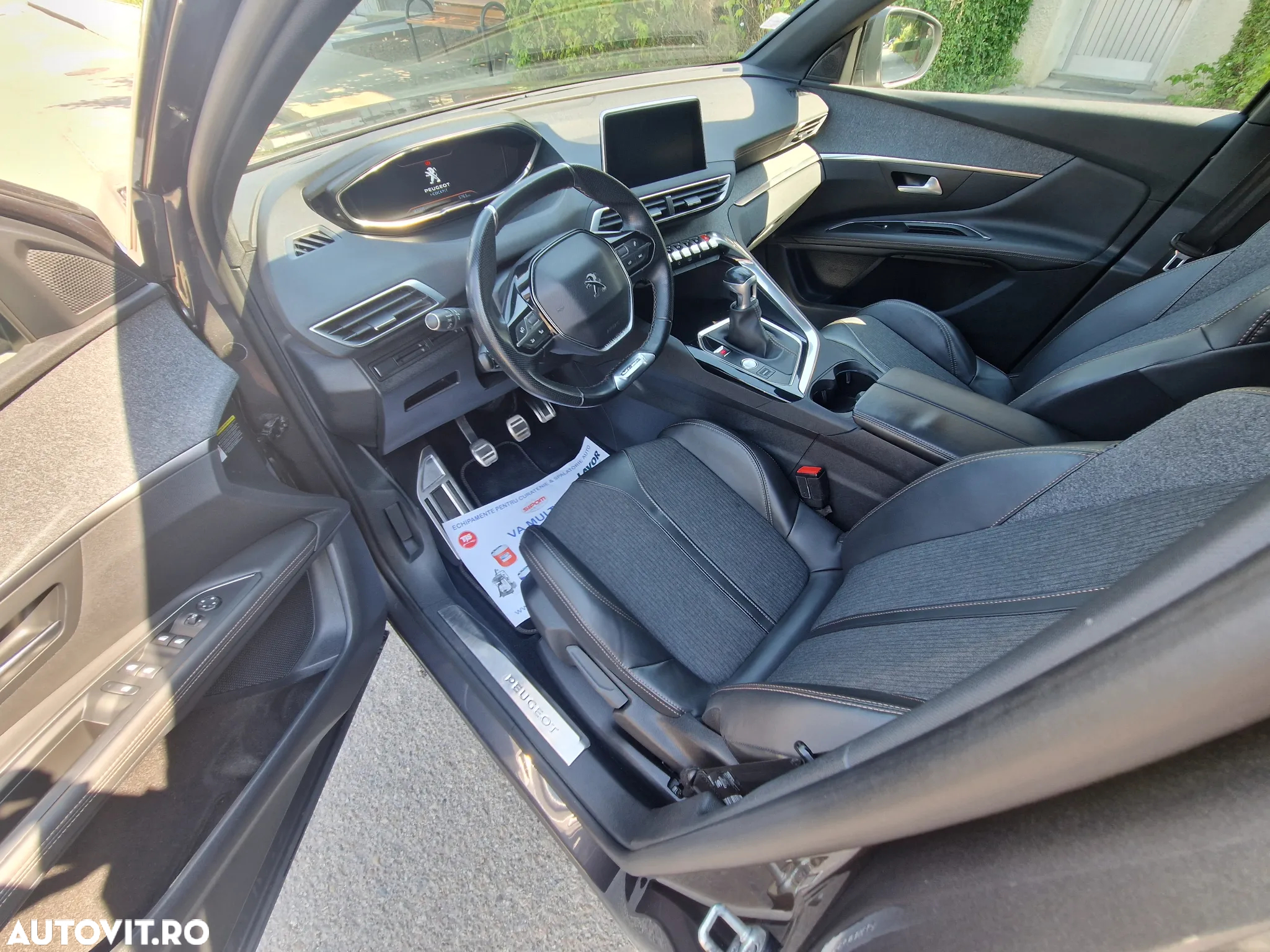 Peugeot 3008 1.2 PureTech Turbo S&S GT-Line - 9