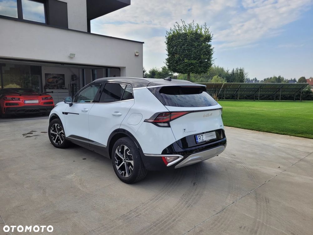 Kia Sportage 1.6 T-GDI HEV Business Line 4WD - 7