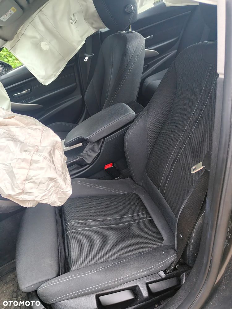 BMW Seria 3 320d Advantage - 34
