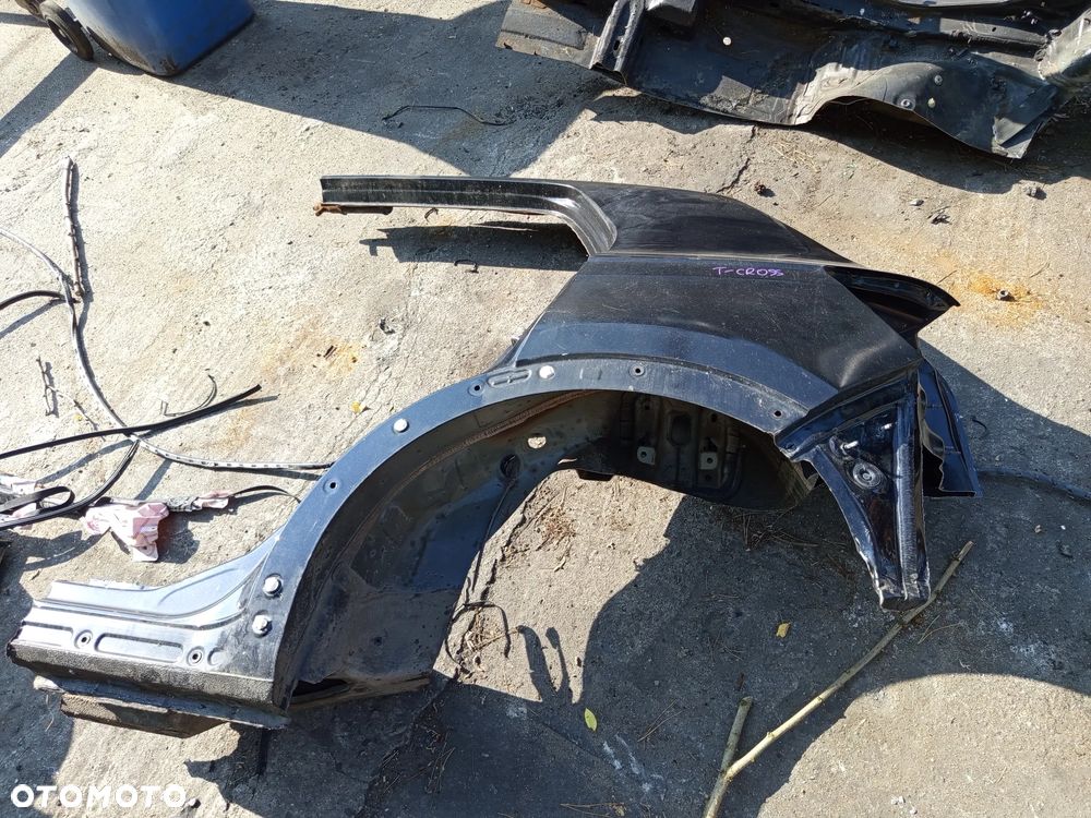 LEWY TYLNY BŁOTNIK VOLKSWAGEN S-CROSS 19-